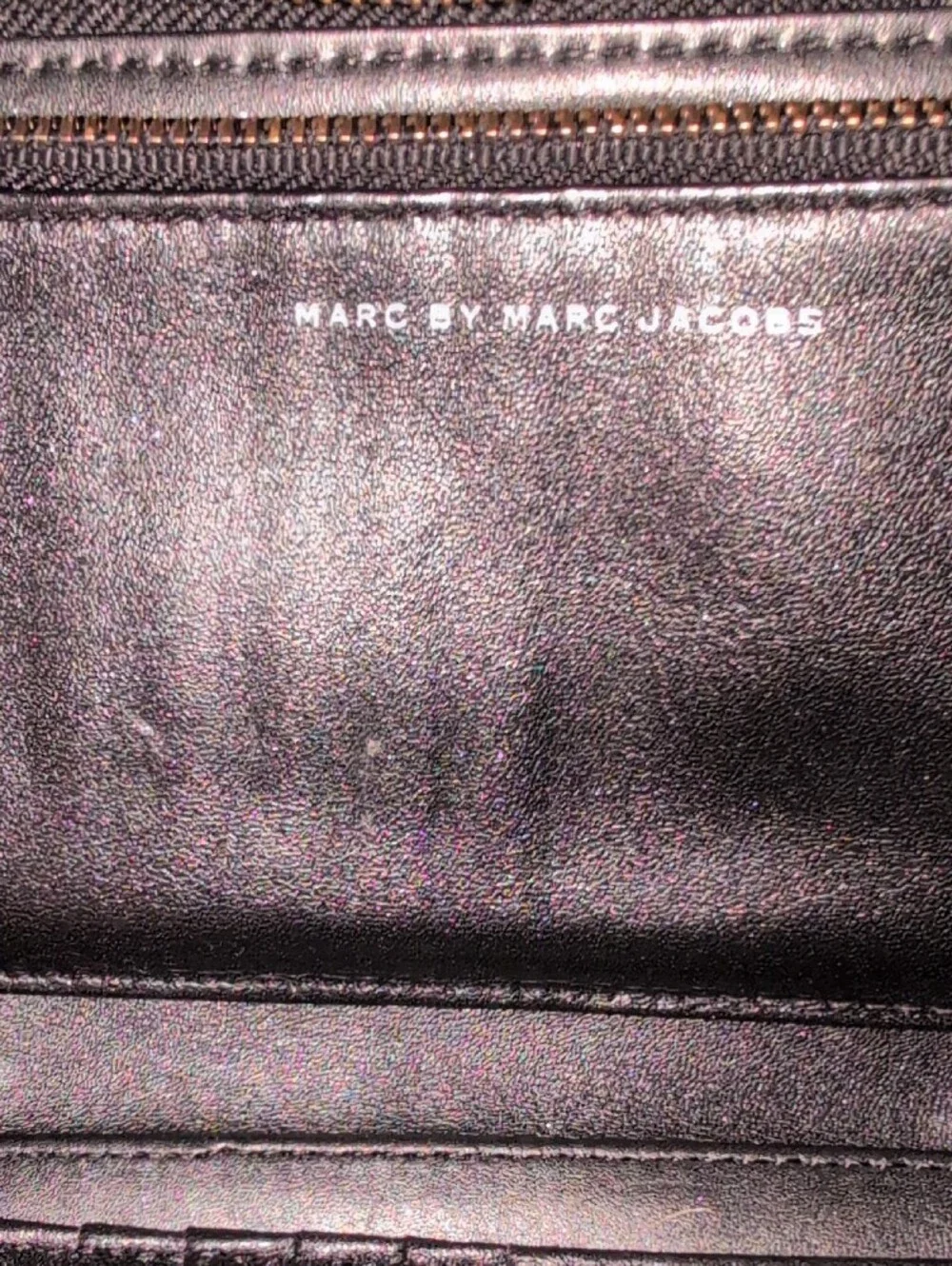 Silver Metallic Contental Zip Wallet By Marc By Marc Jacobs
